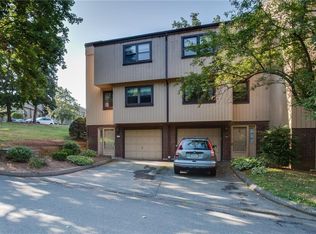 91 Mattabasset Dr #91, Meriden, CT 06450