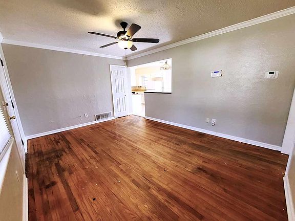 3rd image of 2004 Candy Ln
