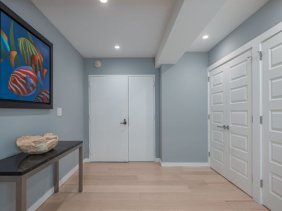 3rd image of 175 E Delaware Pl #7201-7202