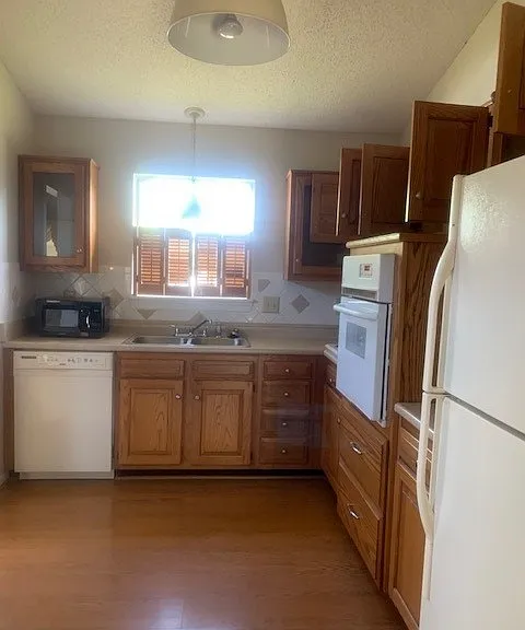4100 Montclair Rd — Photo 2