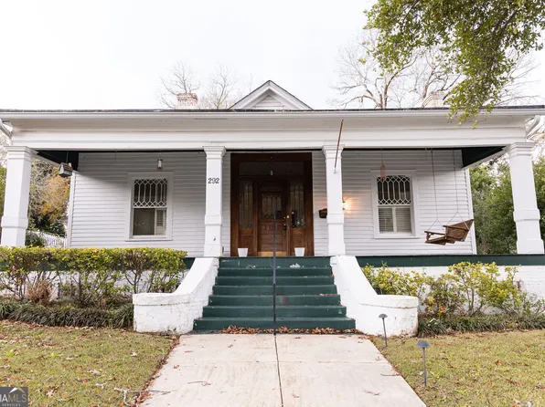 292 Hines Ter, Macon, GA 31204