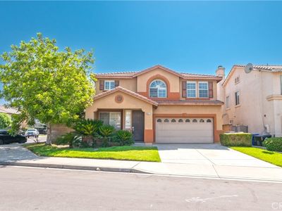 5917 Pine Valley Dr, Fontana, CA, 92336