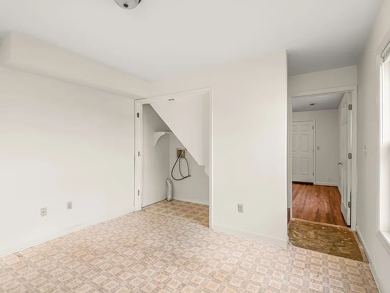 4966 Sherman Oaks Dr — Photo 19
