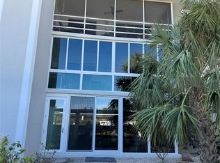 2100 Benjamin Franklin Dr #202, Sarasota, FL 34236