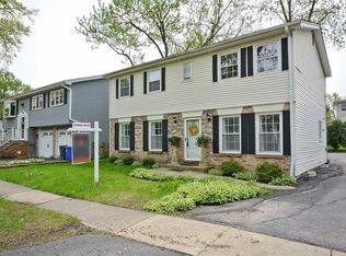 441 Geneva Rd, Glen Ellyn, IL 60137