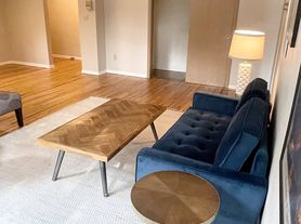 Snelling Avenue Apartments