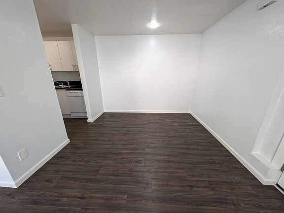 2nd image of 6208 NE 17th Ave APT J71