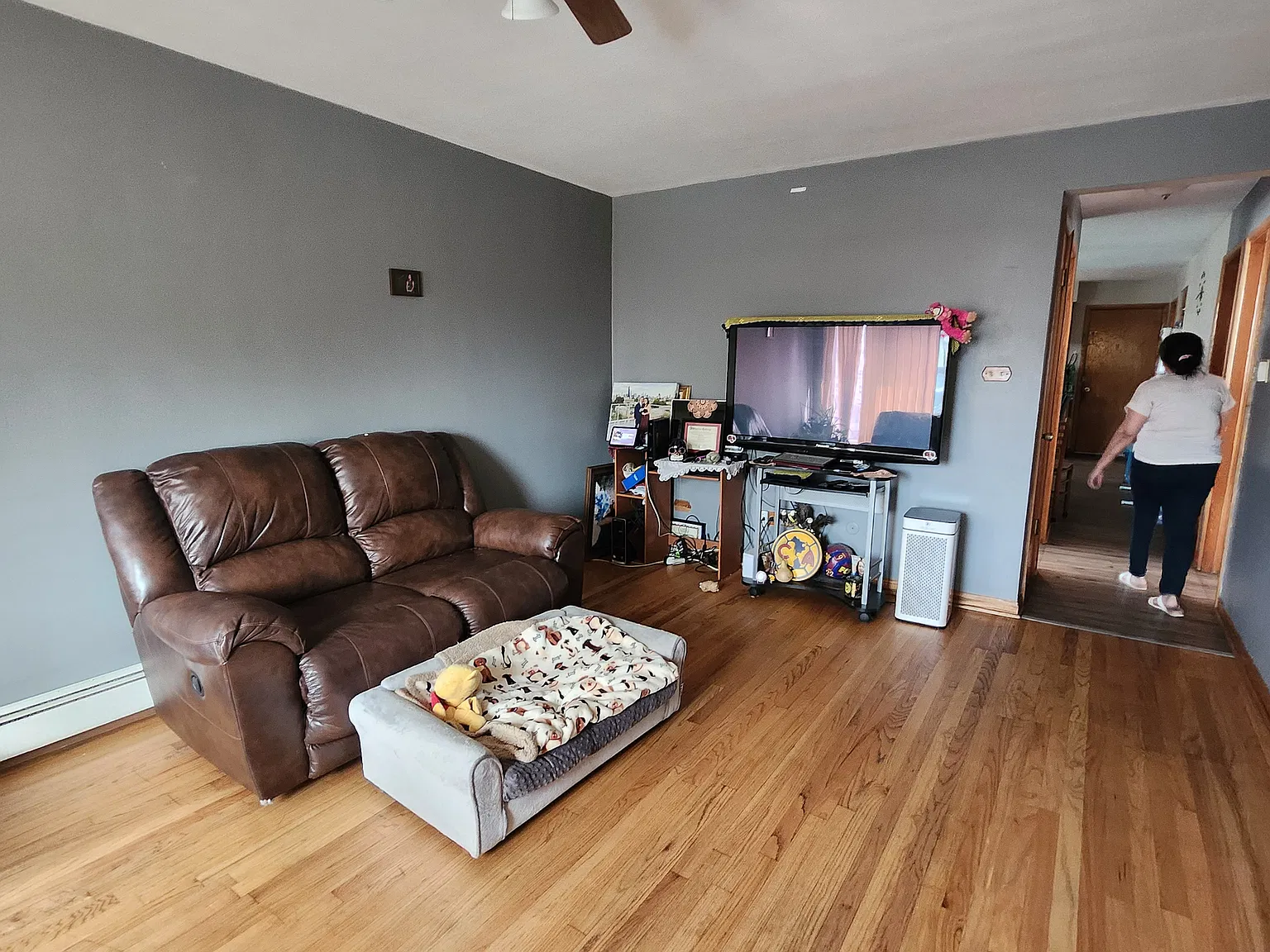 3 bed, 1300 sqft, $1,600 — Photo 3
