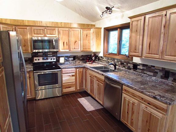 2nd image of 105 Concordia Dr