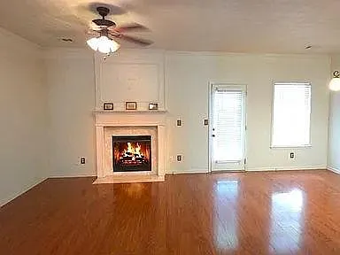1587 River Main Ct — Photo 4