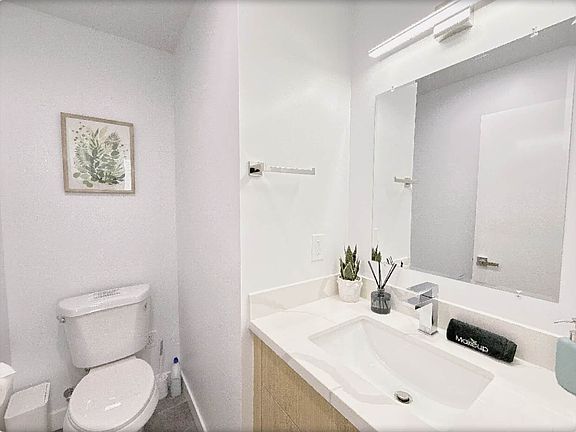 5th image of 15636 E Regalado St