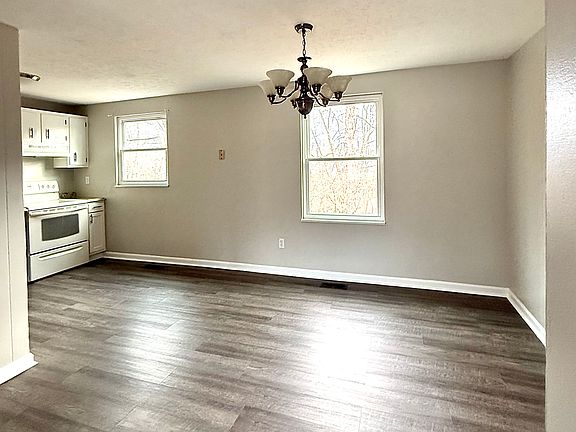 4th image of 8611 Timber Hollow Ct