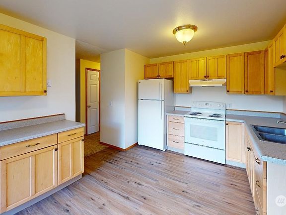 2nd image of 22907 46th Avenue E