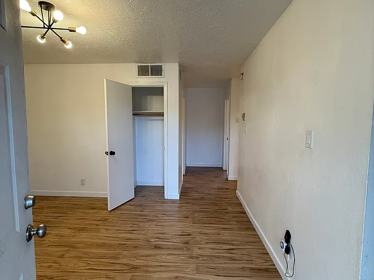 2412 Rice Ave NW — Photo 18