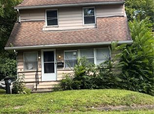 957 Bank St, Akron, OH 44305