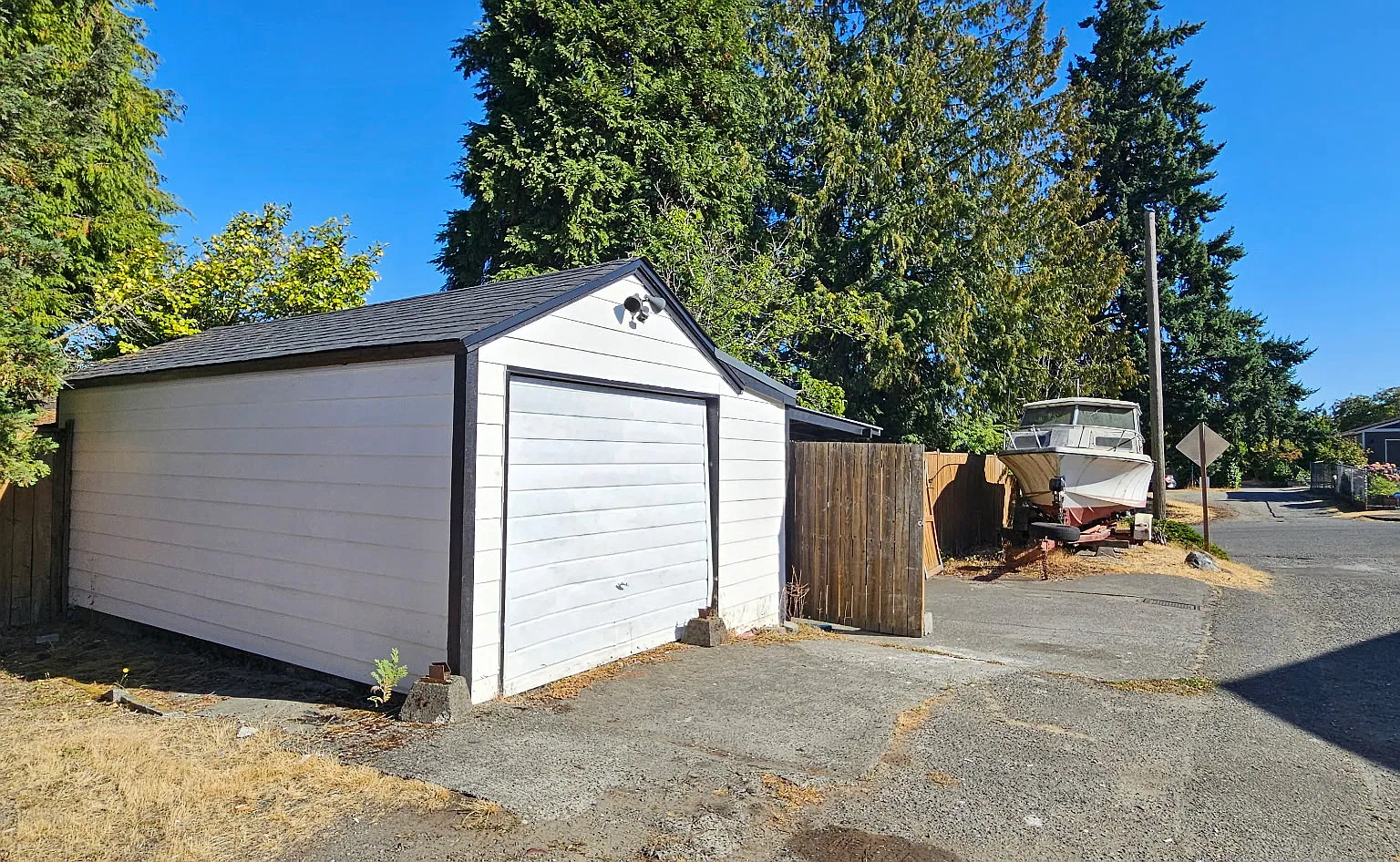 4 SW 134th St — Photo 3
