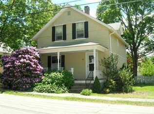 18 S Fair St, Warwick, RI 02888