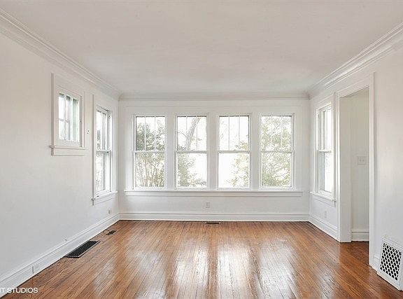 2nd image of 317 North Ave