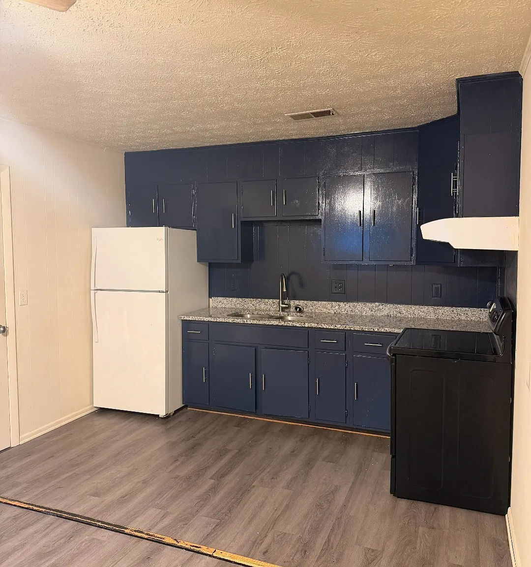 2 bed, 1200 sqft, $1,500 — Photo 1