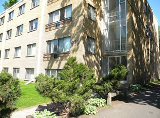 616 10th Ave SE, Minneapolis, MN 55414