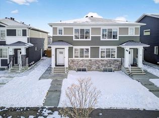 170 W Creekside Dr SW, Calgary, AB T2X4A8