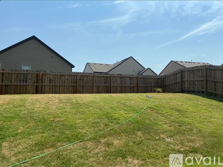 632 Emporia Loop — Photo 13