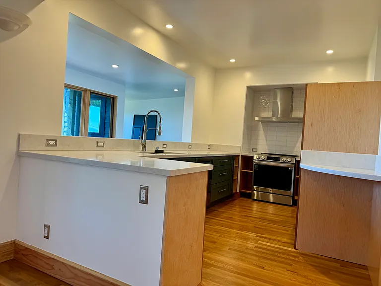 517 Golden Gate Ave — Photo 11