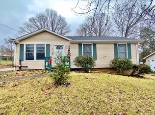 525 Aspen Dr, Clarksville, TN 37042