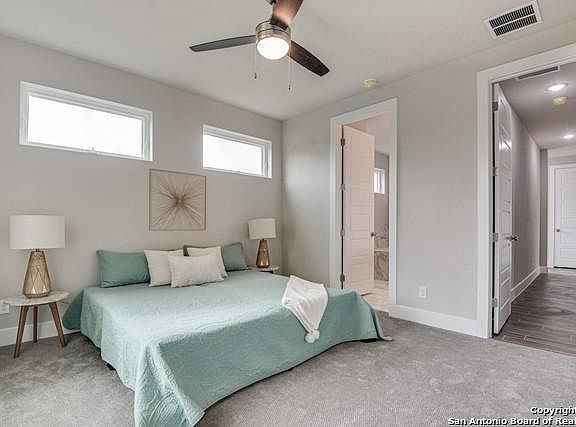 3rd image of 222 Rainbow Dr