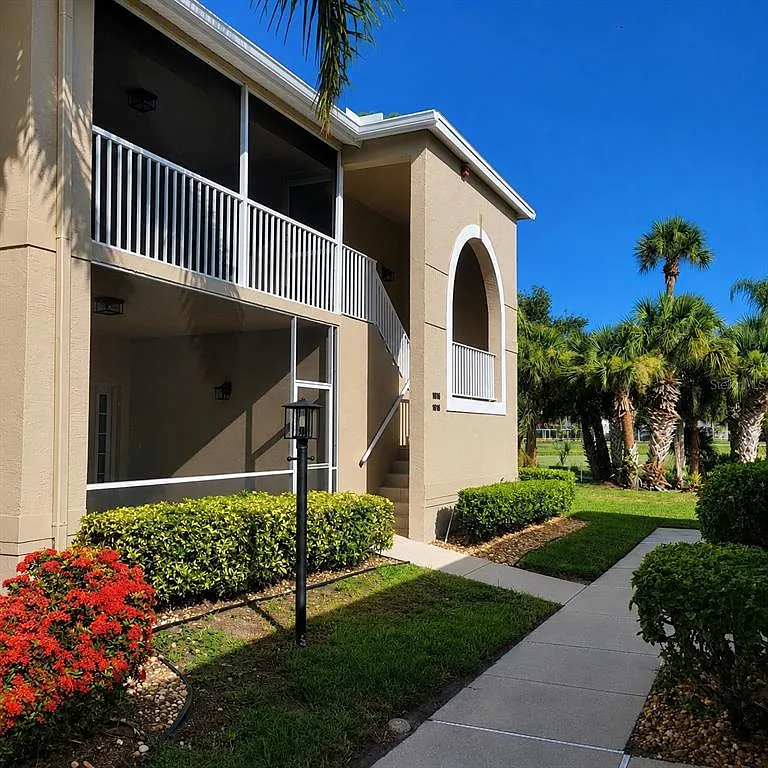 2 bed, 2.0 bath, 1666 sqft, $4,500 — Photo 2