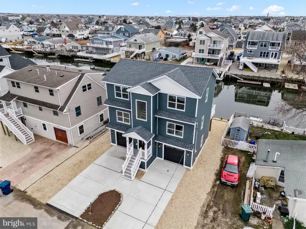 27 W Brig Dr, Little Egg Harbor, NJ 08087