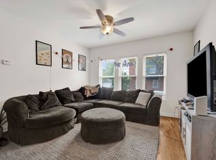 1149 W Cornelia Ave APT 3, Chicago, IL 60657