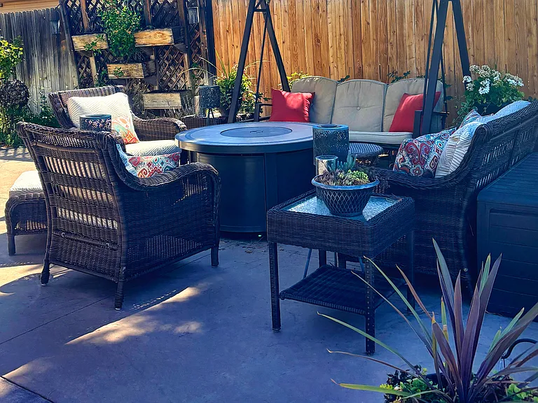 568 Longfellow Ln #FURNISHED — Photo 37