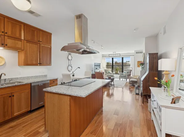 101 Saint Olaf Ave Unit 304, Northfield, MN 55057