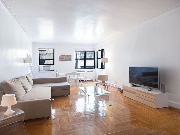 2nd image of 57 Park Ter W APT 3-H