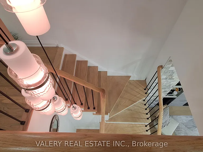68 Mullis Cres #1 — Photo 16