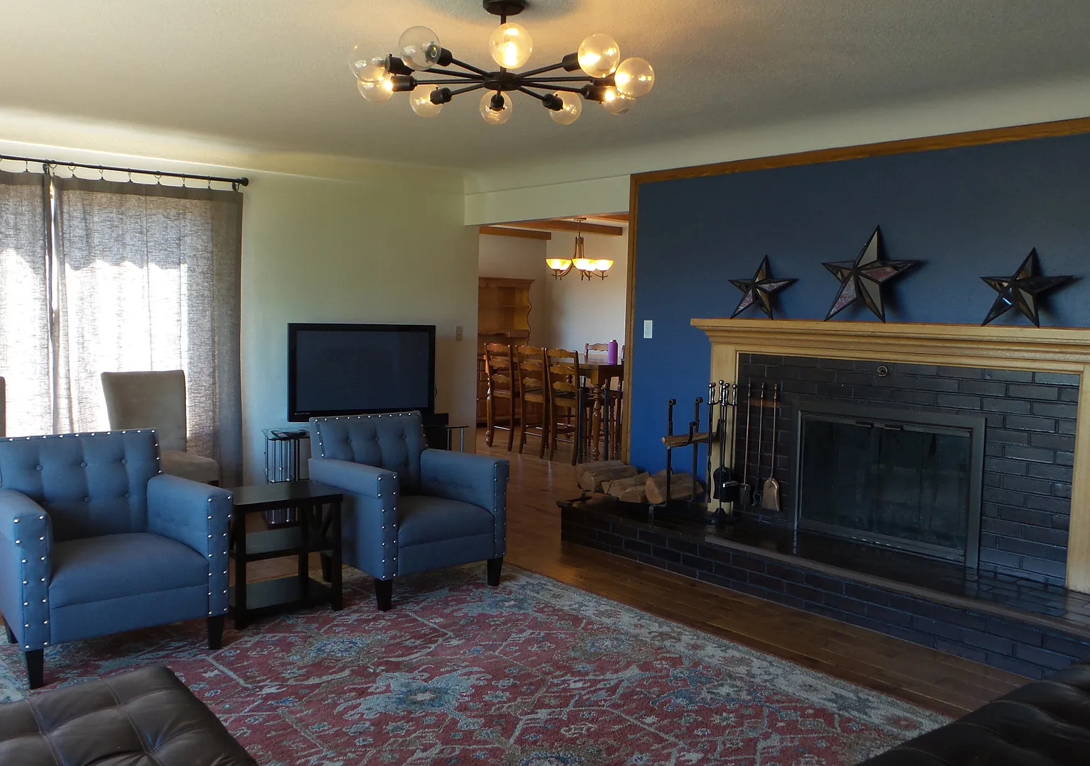 Furnished 4BR Home for Rent in Hood River — Photo 4