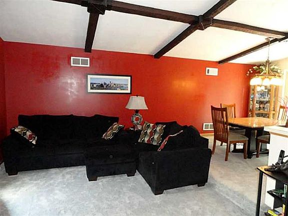 5th image of 313 Jo Ann Dr