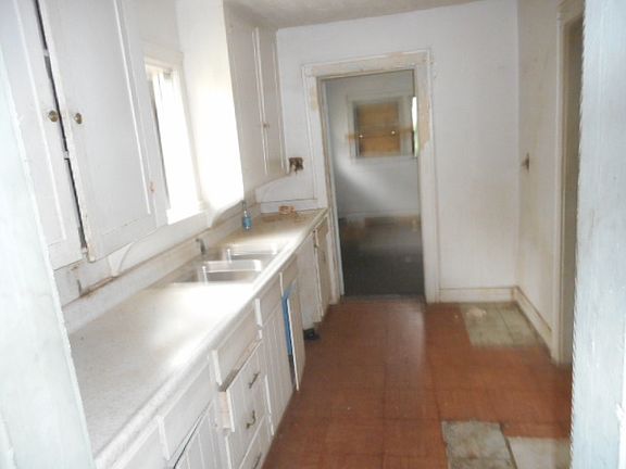 2nd image of 2878 E Admiral Ct