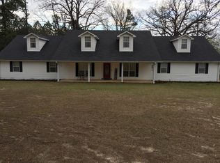 695 Hargrove Rd, Texarkana, AR 71854