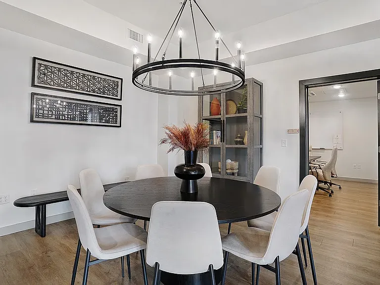 The Connection Hub | Dinning
