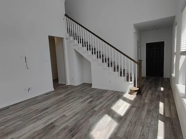 216 Turnbuckle Bnd — Photo 12