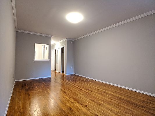 4th image of 210 E 29th St APT 3B