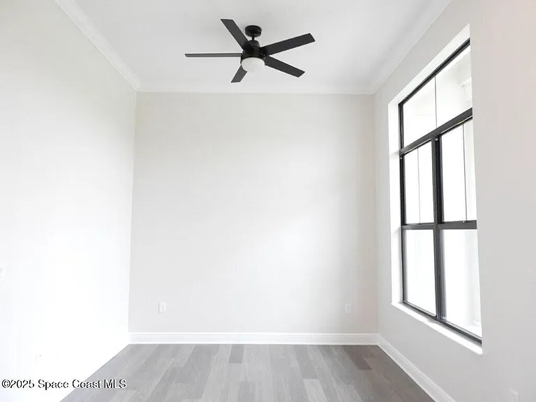 8555 Henry Ave — Photo 4