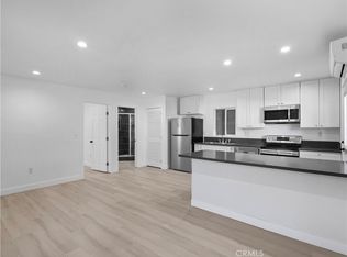 8828 Chimineas Ave, Northridge, CA 91325