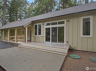 15915 Nesika Bay Road NE, Poulsbo, WA