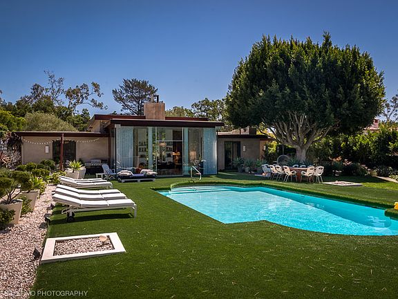 4th image of 835 San Ysidro Ln