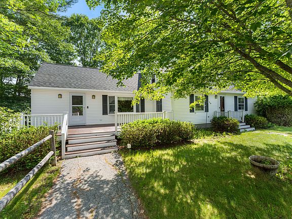 2nd image of 7 Ruth Avenue