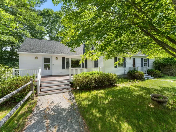 7 Ruth Avenue, Hampden, ME 04444