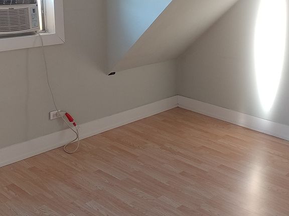 3rd image of 2136 N Sawyer Ave #3